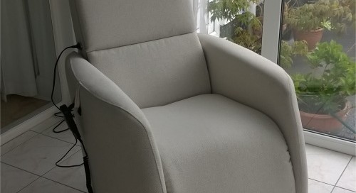 arc-contemporary-swivel-riser-recliner